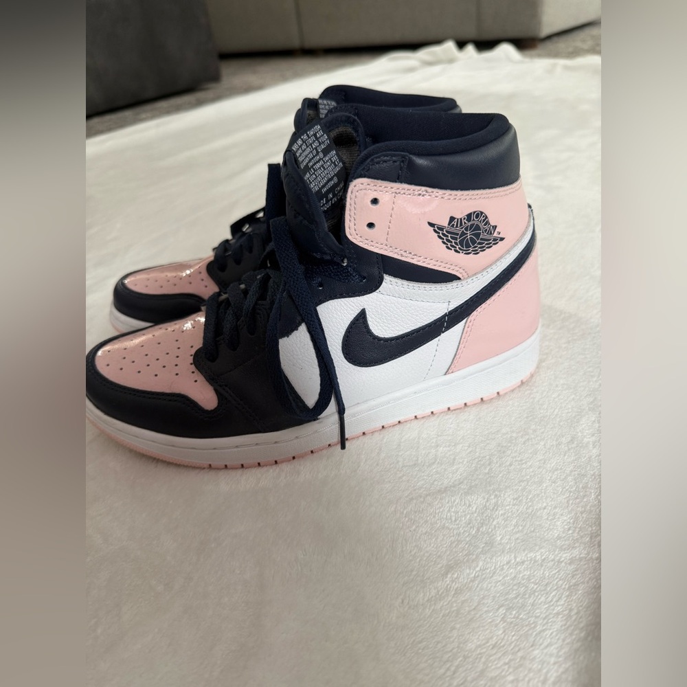 Women’s Air Jordan’s size 10 - Picture 5 of 11